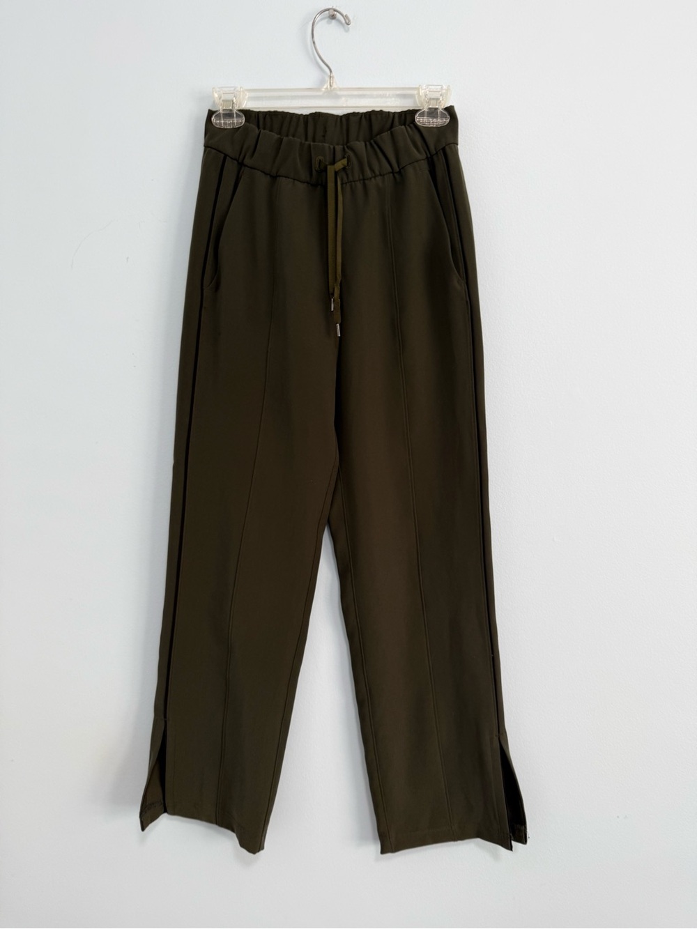Lululemon On The Right Track Pant Olive Green Sizes 2